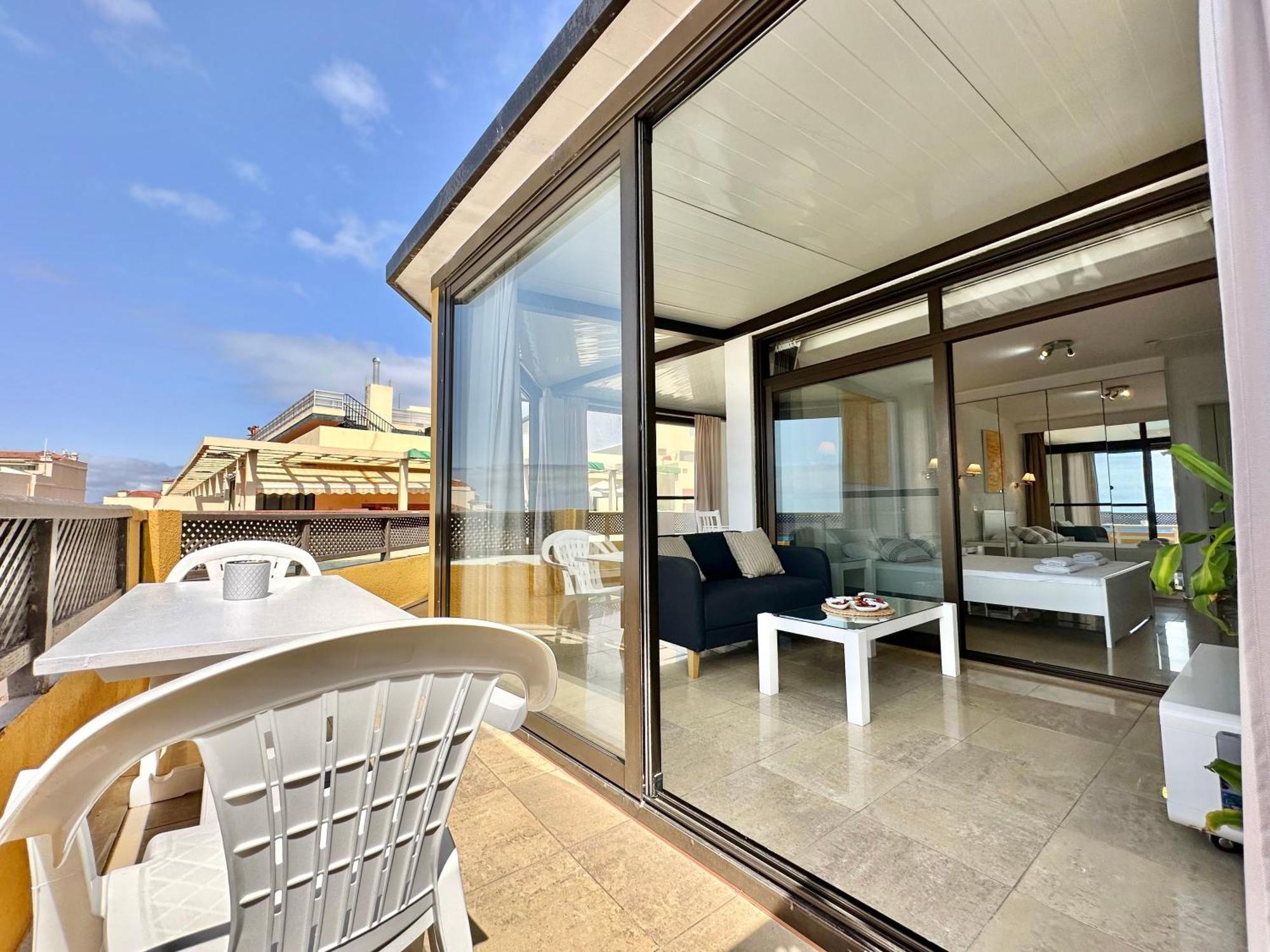 First Line Attic - Adults Only - Apartment Puerto de la Cruz  Bagian luar foto