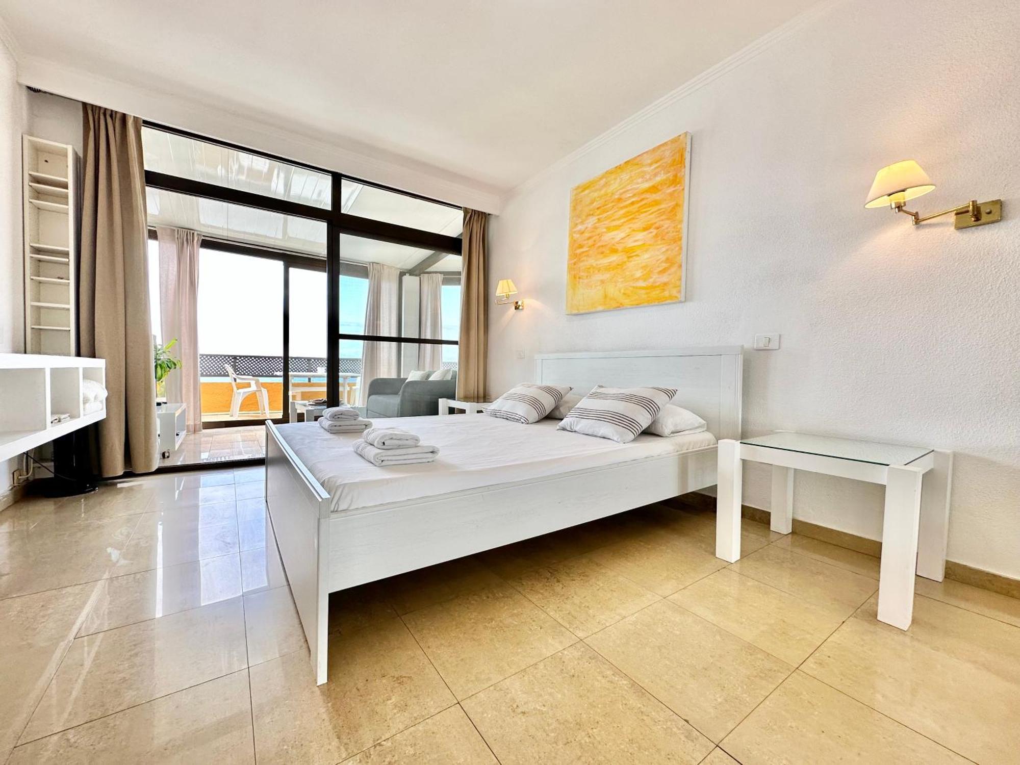 First Line Attic - Adults Only - Apartment Puerto de la Cruz  Bagian luar foto