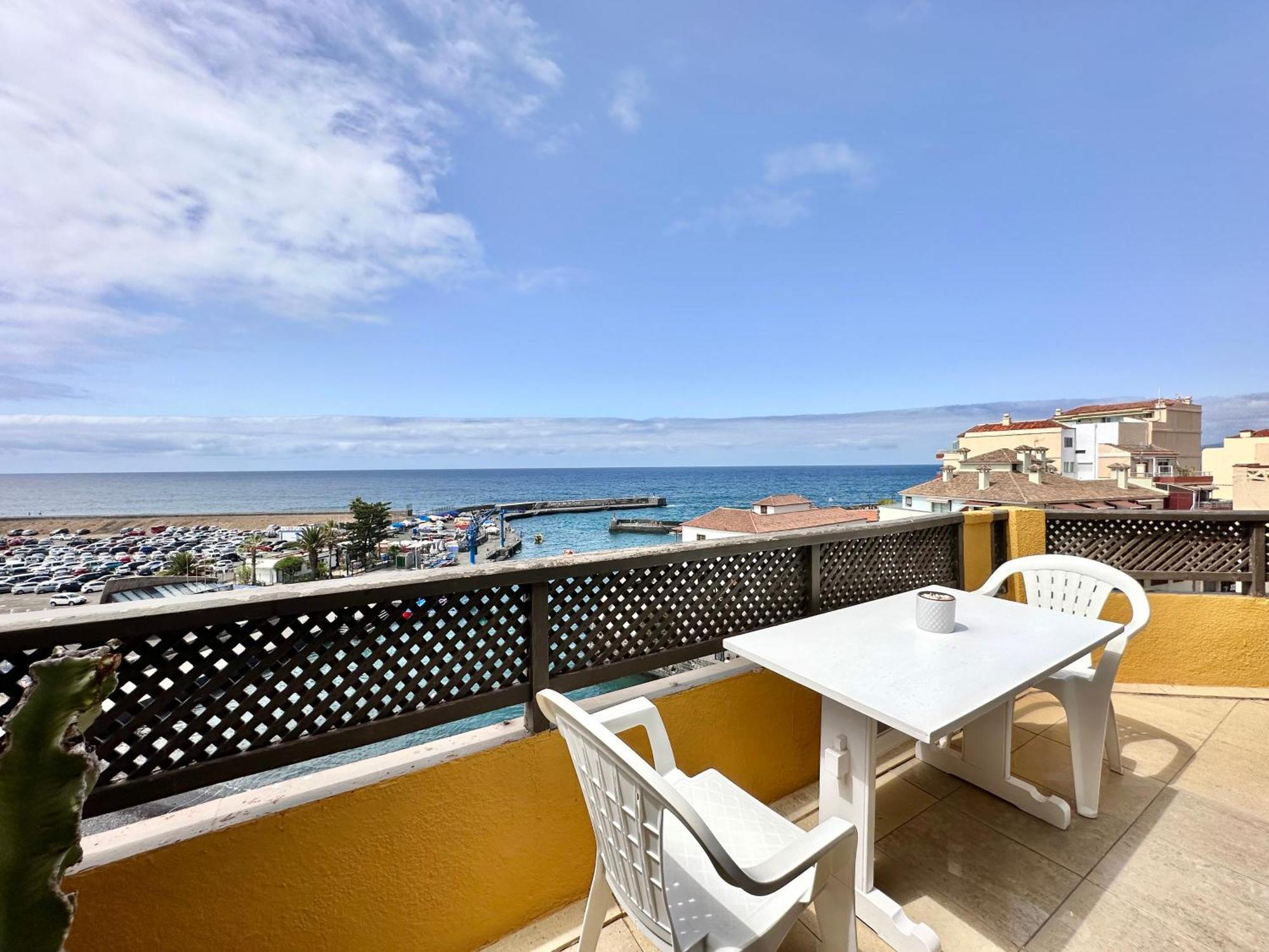 First Line Attic - Adults Only - Apartment Puerto de la Cruz  Bagian luar foto